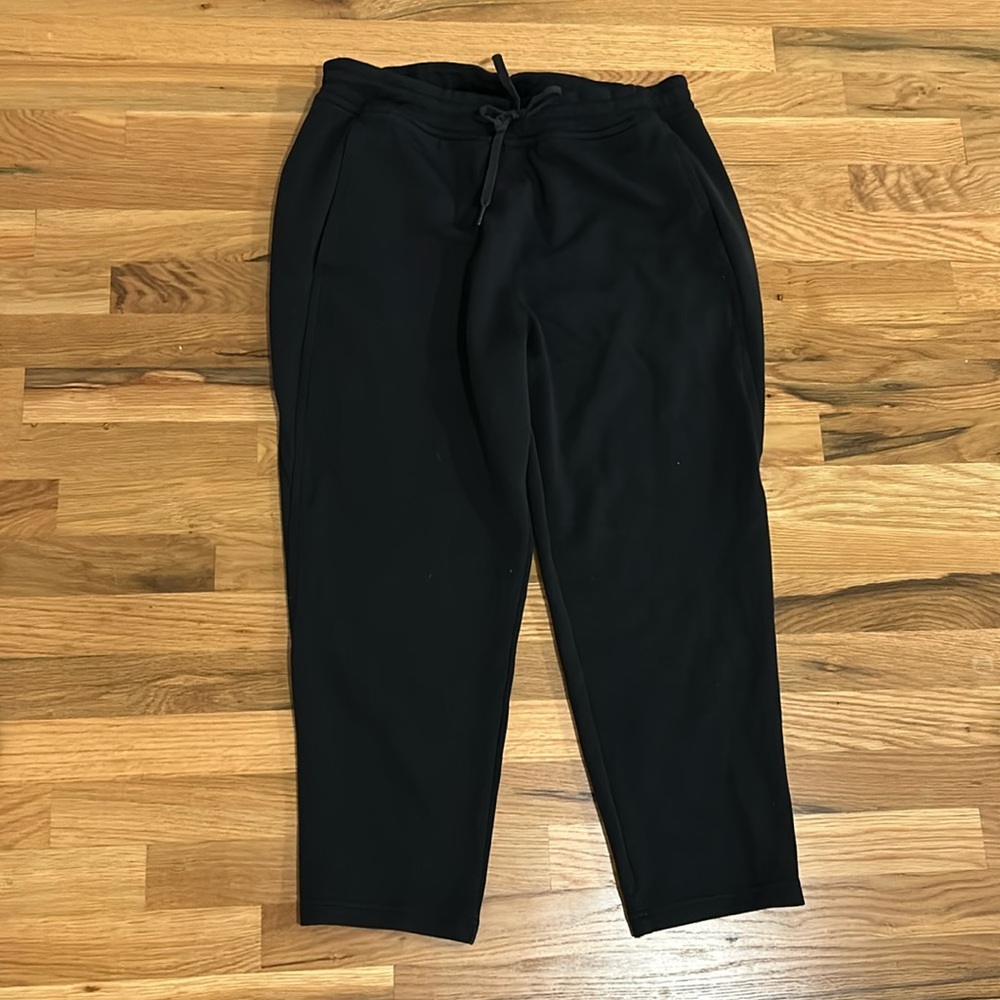Lululemon capris